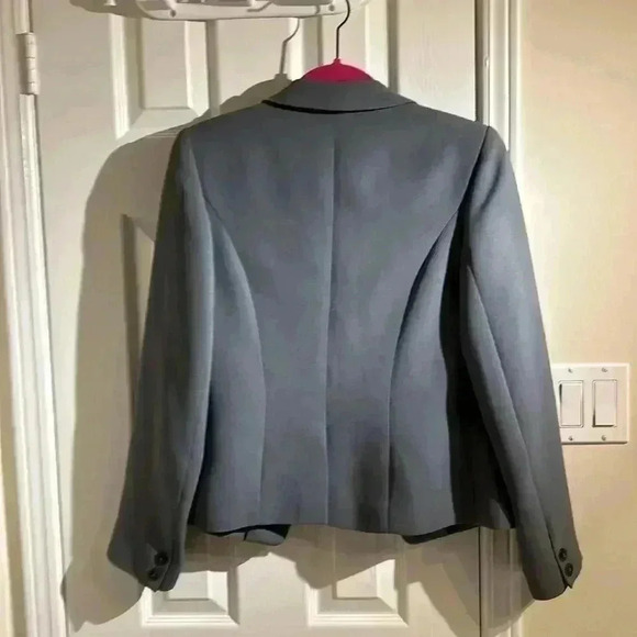 Femme de  Carriere Sandra Angelozzi - Picture 3 of 3